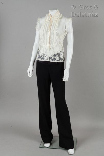 VALENTINO, Emanuel UNGARO Set consisting of a sleeveless blouse in ivory lace and...