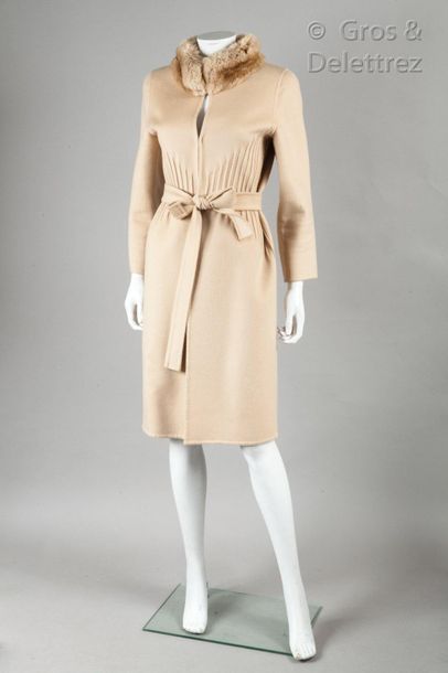 VALENTINO COUTURE Coat in 100% double-faced beige cashmere, waist marked by ribbing,...