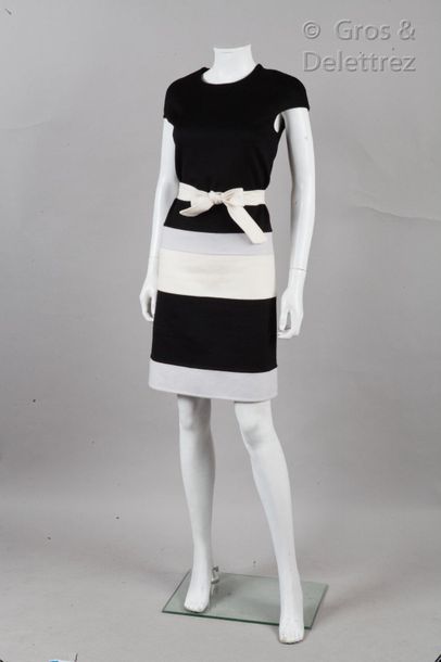 Christian DIOR par Raf Simons Circa 2013

Black cashmere dress, steel striped, ecru,...
