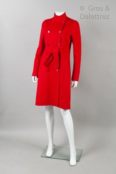 VALENTINO par Alessandra Facchinetti Resort Collection 2009

Coat in red cashmere...