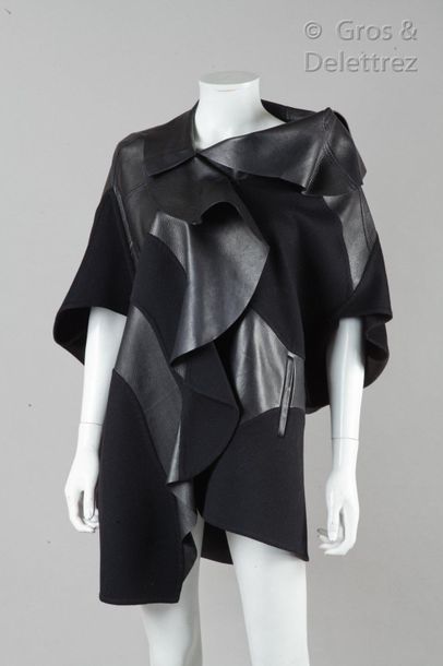 VALENTINO par Maria Grazia Chiuri & Pierpaolo Piccioli Ready-to-wear collection Fall/Winter...