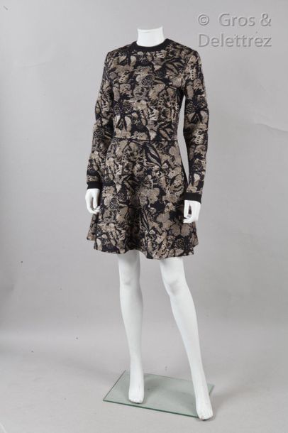 VALENTINO par Maria Grazia Chiuri & Pierpaolo Piccioli Collection Pre-Fall 2014

Robe...