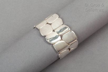 HERMÈS Paris made in France *Niloticus Eclat" 40mm rigid open cuff bracelet in silver...