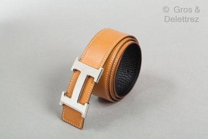 HERMÈS Paris made in France *Reversible belt 30mm in natural leather and black Clémence...