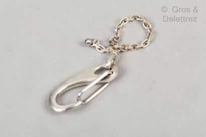 HERMES Paris *Silver keychain 800 thousandths, chain holding a carabiner. Weight:...