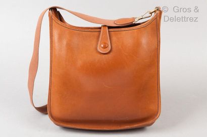 HERMÈS Paris made in France *Bag " Evelyne " 29cm in barenia calfskin, snap closure,...