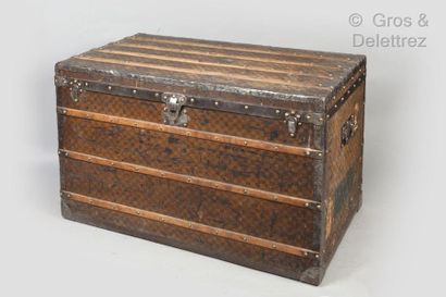 Louis VUITTON rue Scribe *High trunk made of woven checkerboard fabric with "N.W.",...