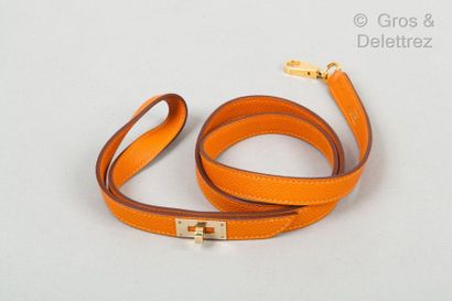 HERMÈS Paris made in France *Clemence orange bull leash, gold metal fasteners. Length...