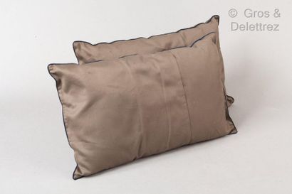 HERMES Paris made in Italy *Pair of cushions in glazed brown silk with "H" decoration....