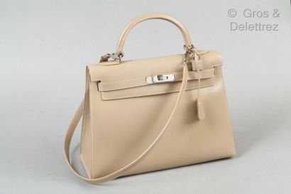 HERMES Paris made in France année 2004 *Sac « Kelly Sellier » 33cm en box parchemin,...