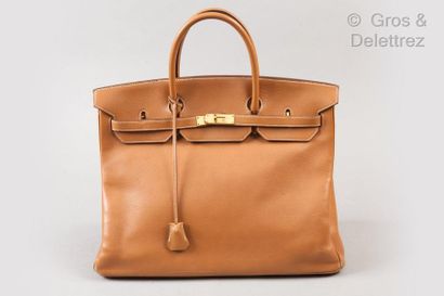 HERMES Paris made in France Année 1986 *Sac « Birkin » 40cm en veau grainé gold à...