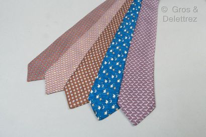 HERMES Paris *Lot of five silk ties printed with various patterns (daisies, seagulls,...