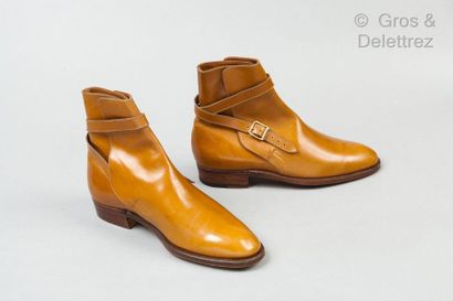 HERMES Paris made in Italy *Pair of buckle boots in honey patina calfskin, leather...