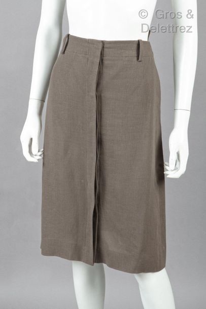 HERMÈS Paris made in France Taupe linen skirt, single breasted. White label, black...