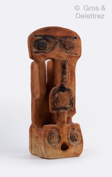 Claire PICHAUD (1935-2017) Untitled (totem pole), 1970

Stoneware

Signed and dated

Cracked...