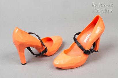 United NUDE–Hybrid Pair of coral facetted composite pumps, 100mm heels, removable...