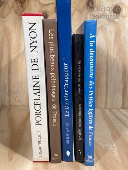 null Set of five books on French architecture and porcelain