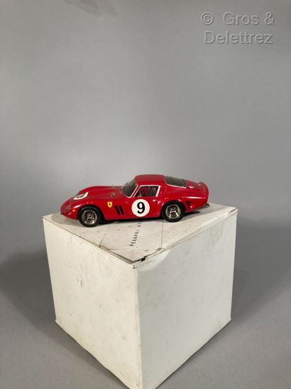 null FERRARI GTO 


1/43 red color miniature car number 9, kit assembled. 


"NOSTALGIA...