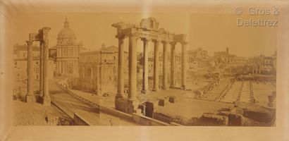 École du XIXe siècle Vue du Forum romain depuis le temple de Saturne et le Colisée...
