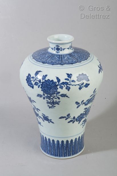 CHINE. Porcelain meiping vase decorated in blue underglaze with leafy branches and...