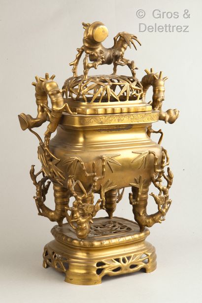 VIETNAM Large bronze perfume burner partially openwork decorated with roots and bamboo...