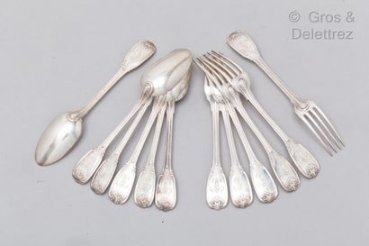 null Set of six silver cutlery decorated with filets shells and acanthus scrolls....