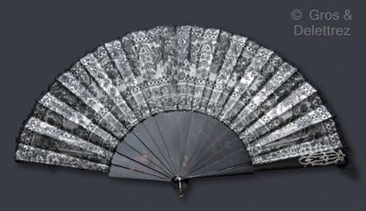 Frédéric BOUCHERON 
Diamonds for fan, circa 1880-1890

Exceptional jeweler's fan,...