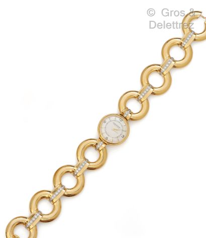 JAEGER LECOULTRE « Bracelet » - Montre de dame en or jaune à maillons circulaires,...