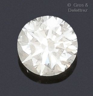 null Diamant sur papier.

Poids du diamant : 1,78 carat.

Couleur : D. Blanc exceptionnel.

Pureté...