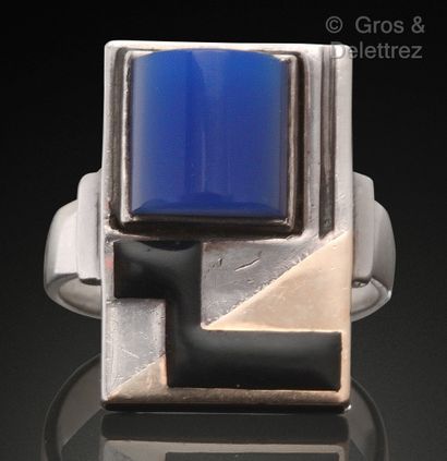 Jean DESPRES (1889 - 1980) Silver, vermeil and black enamel ring with geometrical...