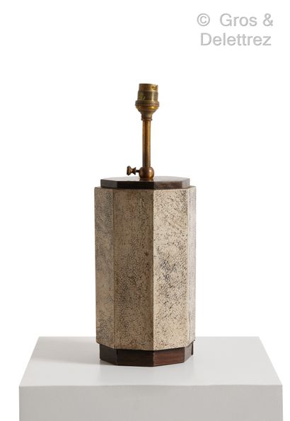 MAURICE JALLOT (1900-1971) Pied de lampe en placage d’ébène de Macassar partiellement...