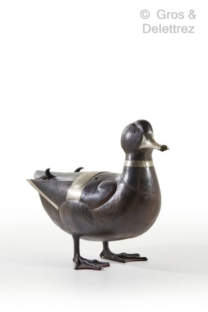 FRANÇOIS-XAVIER LALANNE (1927-2008) Big Duck, 1971

Clothes hanger in calamine and...