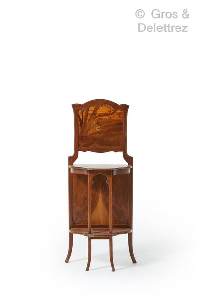Paul GUTH (1878-1918) Petite console formant meuble d’appui en hêtre teinté à piétement...