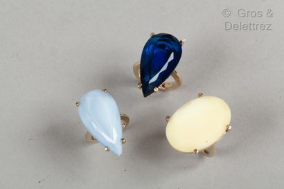 DIOR Lot composed of three rings decorated with faceted glass motifs. Signed.