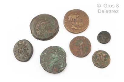  Bronzes. Paphlagonie, Amastrie. Egypte, Cléopâtre, Ptolémée. Phrygie, Apamée. (BMC...