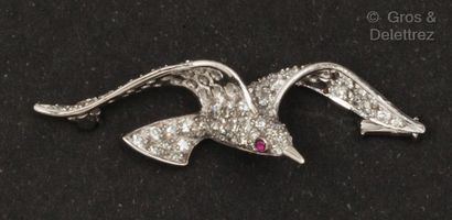 null Bird" brooch in white gold, paved with 8/8 cut diamonds, the eye set with a...
