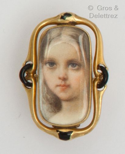  Bague « Souvenir » en or jaune, ornée d’une miniature représentant le portrait d’une...