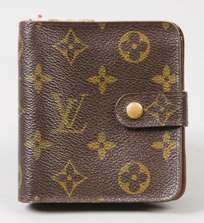 Louis VUITTON Porte-monnaie, portefeuilles, porte-cartes en toile monogram et cuir...