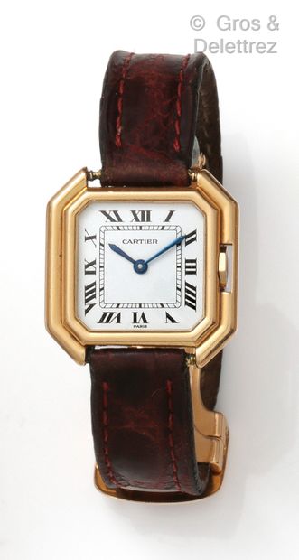 CARTIER « Ceinture » – Montre de poignet en or jaune, boîtier octogonal, cadran blanc...