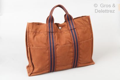 HERMÈS Paris made in France Bag "Toto" 42cm in canvas with snap fasteners topped...