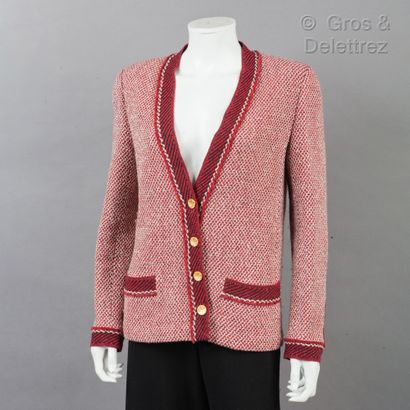 CHANEL Boutique par Karl LAGERFELD Fall/Winter 1998-1999 Collection

Jacket in red,...