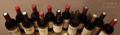 null 13 Bottles

VARIOUS BORDEAUX WINES FOR SALE AS IS Château LAFON ROCHET - Saint...