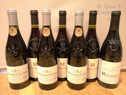 null 7 bouteilles

COTES DU RHONE DIVERS : 3 CHATEAUNEUF DU PAPE "La Chapelle des...