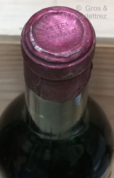 null 1 bouteille

Château QUEYRON Pindesfleurs - Saint Emilion. 1955. Etiquette tachée,...