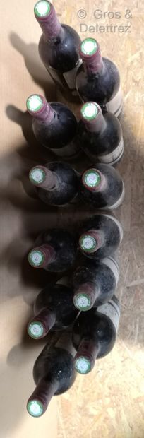 null 12 bouteilles

Château du MONT - Bordeaux 2000 A VENDRE EN L'ETAT