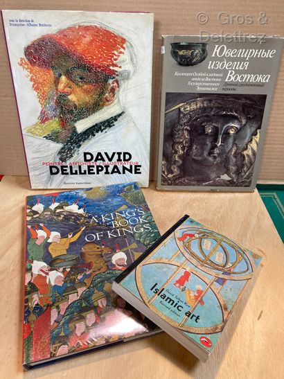  Lot de quatre livres dont deux sur les arts islamiques et une monographie de David...