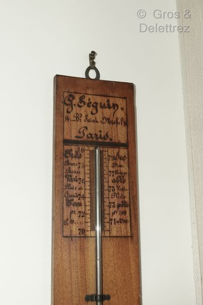 null Lot including : 

- a holosteric recording barometer with seven capsules. In...