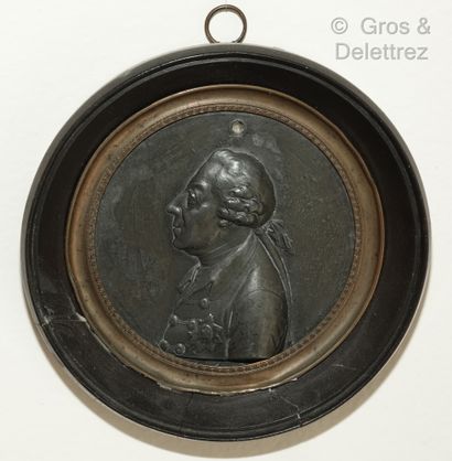 null Médaille uniface en plomb figurant Frédéric II, roi de Prusse, de profil. Percée.

Diam....