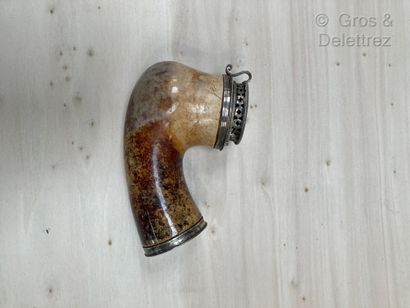 null ENGLAND. Large uniform meerschaum pipe with silver frame partially openwork...
