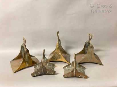 Set of five bronze stirrups decorated with...